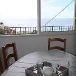 Jolie Maison Terrasse Et Idealement Situee Ferienhaus