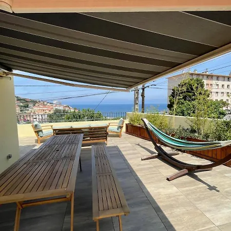 Jolie Maison Terrasse Et Idealement Situee Ferienhaus