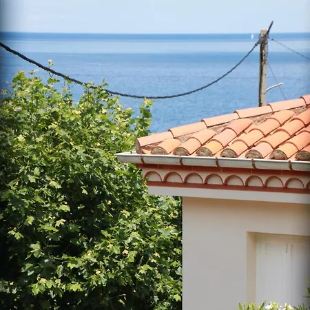 Ferienhaus Jolie Maison Terrasse Et Idealement Situee