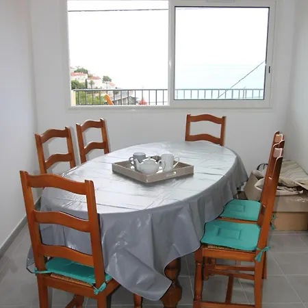 Jolie Maison Terrasse Et Idealement Situee * Cerbère