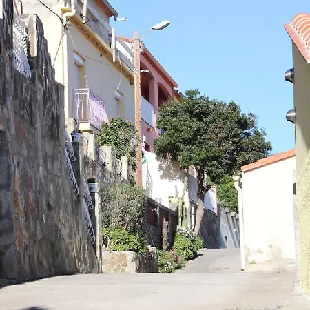 Jolie Maison Terrasse Et Idéalement Située