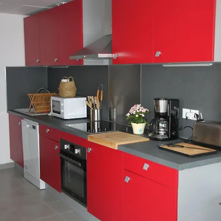 Jolie Maison Terrasse Et Idéalement Située